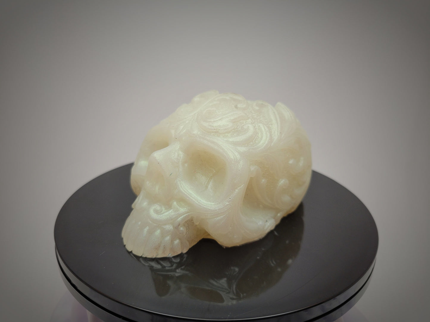 Decorative Resin Skull in Translucent Pearl