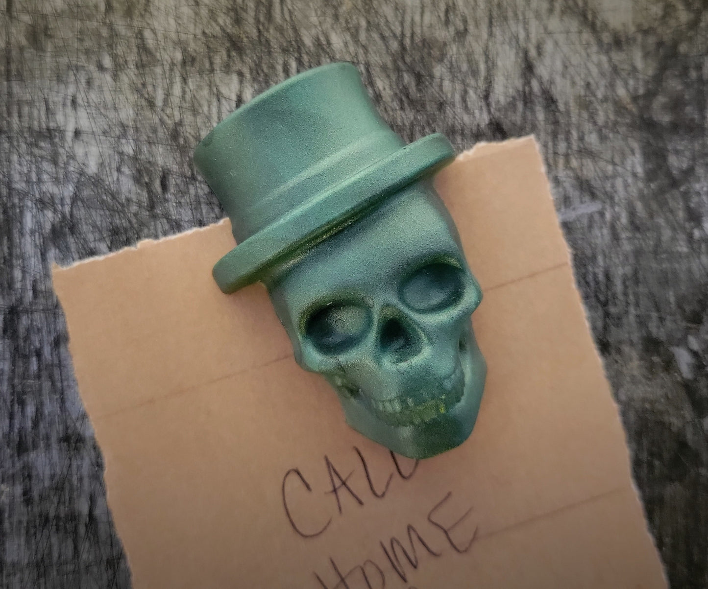 Skull with Top Hat Magnet in Green